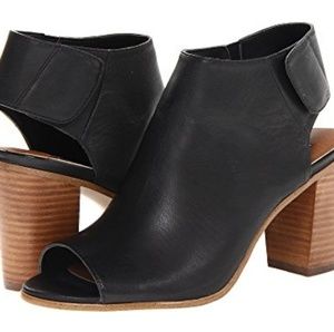 Steve Madden Black Leather Heels